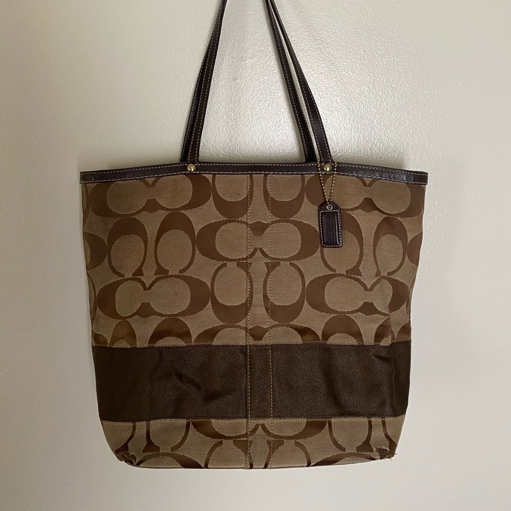 Coach Shoulder Bag